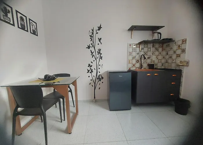 Kitnet Vila Marcela 1